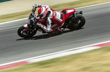 Ducati Monster 1200 R 2017 - Bild 68 Ducati Monster 1200 R 2017 - Bild 68